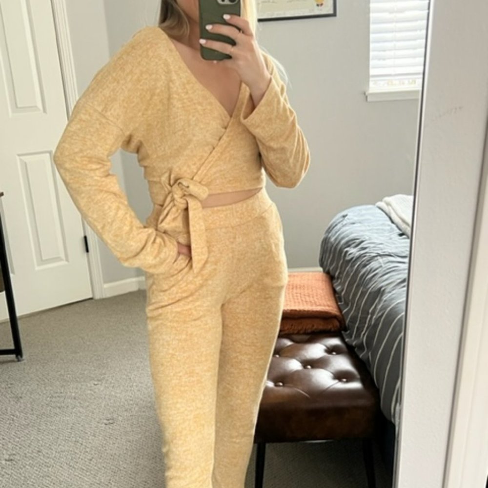 Kittenish Matching Set! - Picture 3 of 3